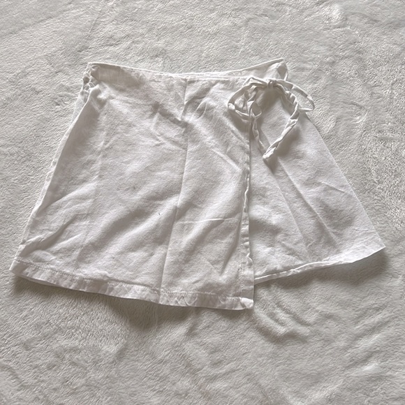 Wrap tie skirt - Picture 1 of 2